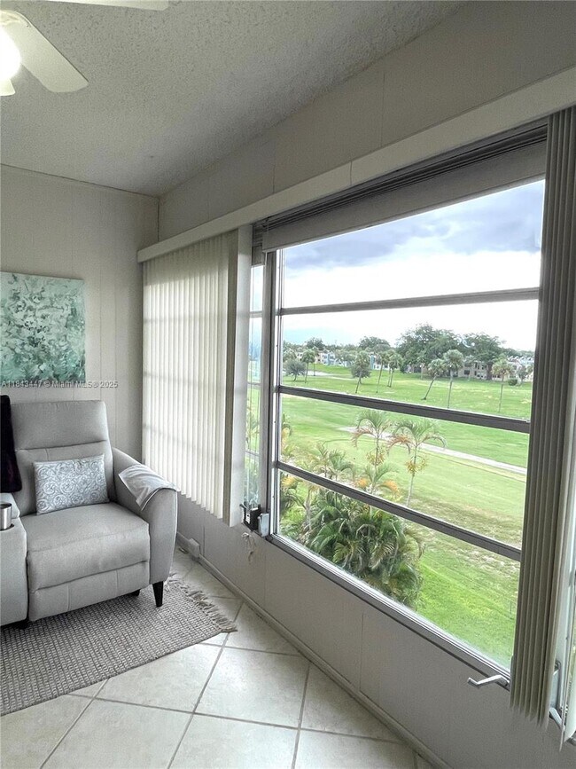 Foto del edificio - 7610 NW 18th St