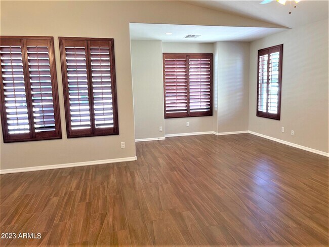 Building Photo - 3413 E Aris Dr