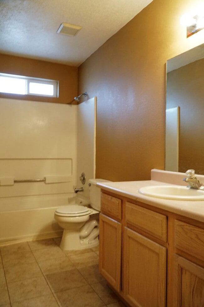 Building Photo - 10636 Rigoletto Dr NW