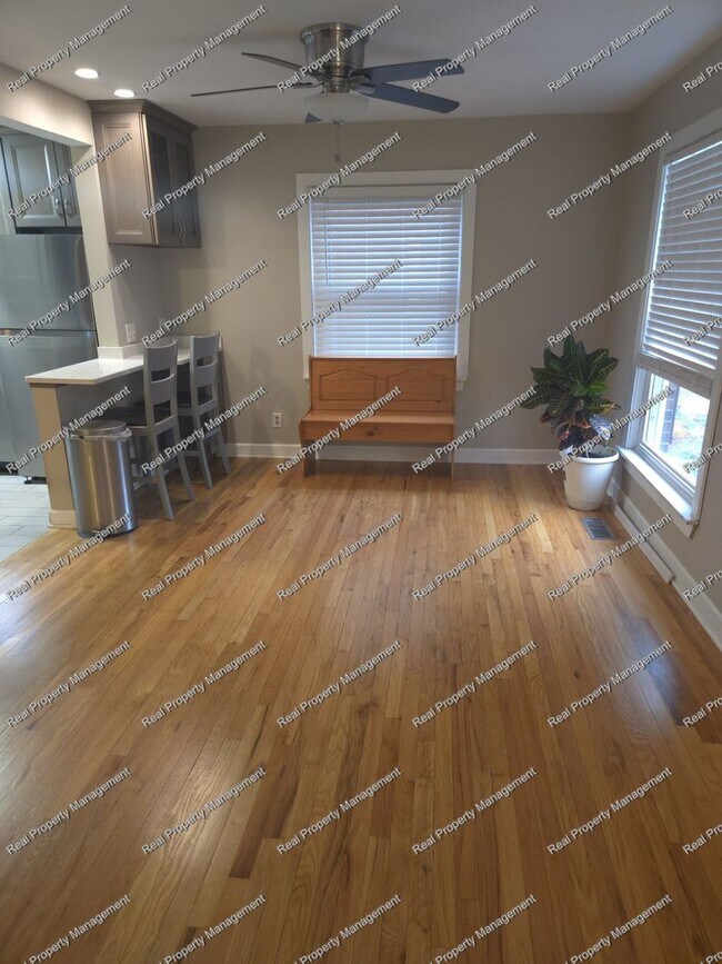 Foto del edificio - Updated Munster Cape Cod