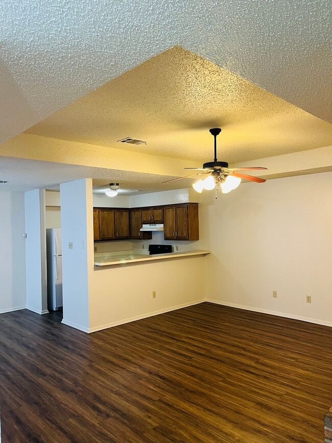 Photo - 2423 Sherry St House