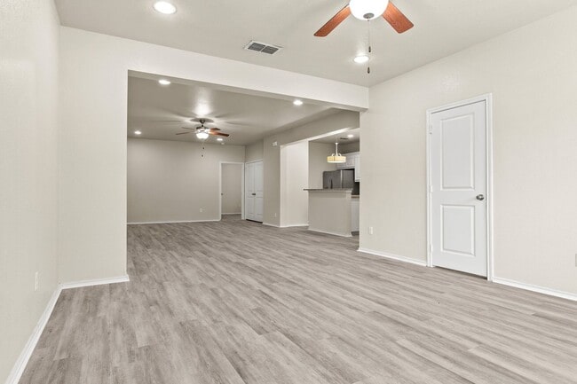 Photo - 2713 McCart Ave Apartment