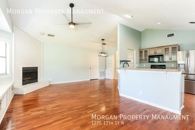 Foto del edificio - 1276 12th St N