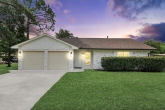 Building Photo - 7403 Shady Arbor Ln
