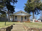 Primary Photo - 121 E Cherry St