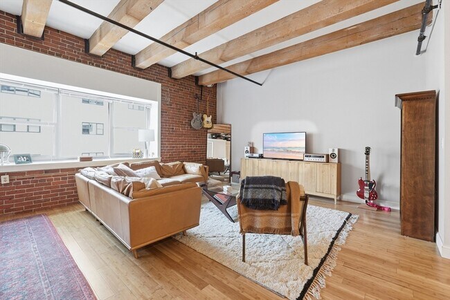 Foto del edificio - 33 Sleeper St