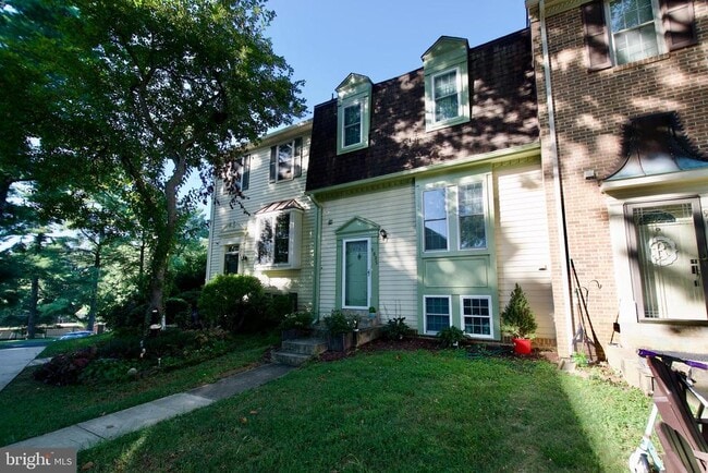 Building Photo - 9885 Burke Pond Ct