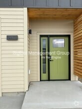 Building Photo - 2360 Shorthorn Ave