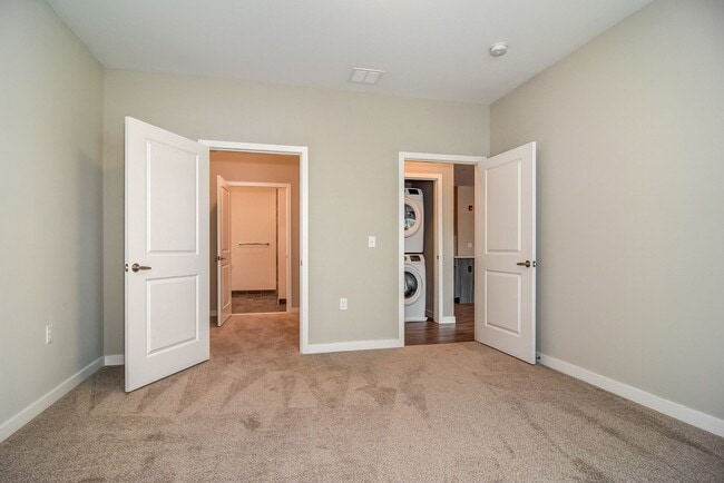 Interior Photo - Centurion Elizabeth