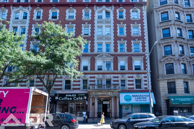 Foto del edificio - 215 W 116th St