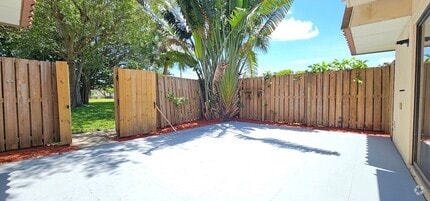 Building Photo - 539 Green Springs Pl