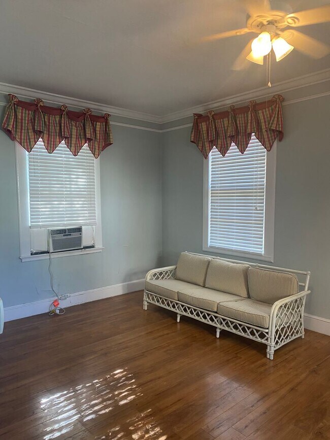 Foto del edificio - Cute Cozy Cottage