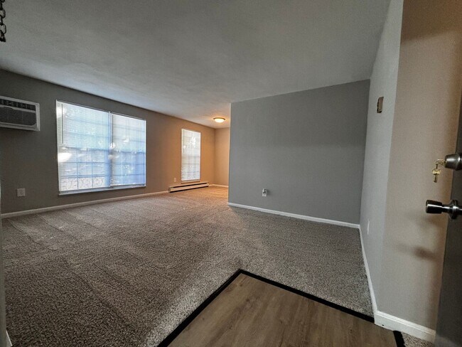 Foto del edificio - Charming 2 bedroom- 1bath  apartment with washer dryer hook-up