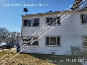Building Photo - 32256 Oscoda Ct