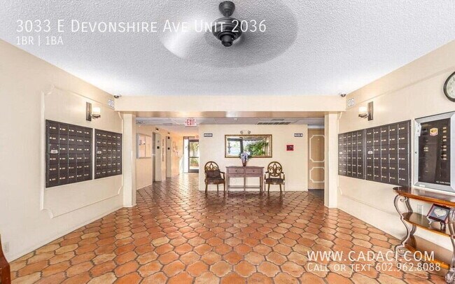 Foto del edificio - 3033 E Devonshire Ave