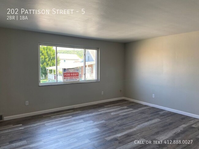 Building Photo - 202 Pattison St