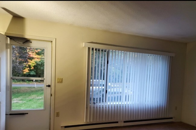 Living Room - 42 Old Fuller Rd