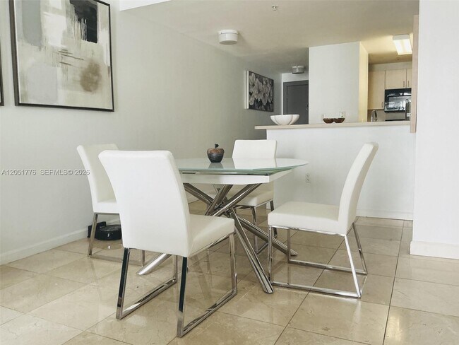 Foto del edificio - 185 SE 14th Terrace