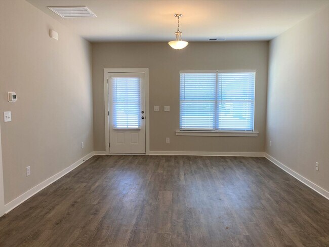 Foto del edificio - Home for rent in Clay, AL!!! AVAILABLE TO ...