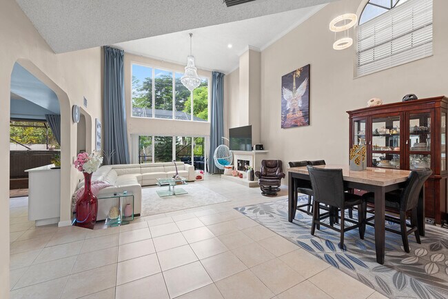 Foto del edificio - 9124 Villa Portofino Cir