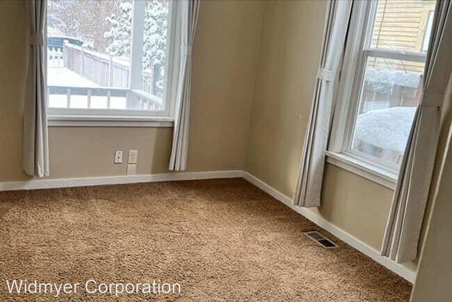 Foto del edificio - 3 br, 2 bath House - 728 Military Dr