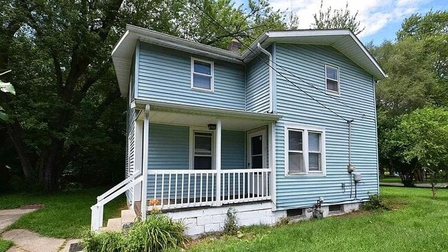 Building Photo - 117 E Louis St