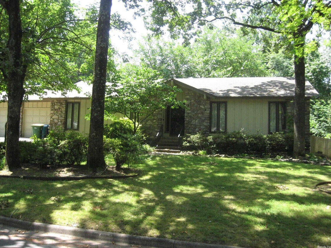 21 Cimarron Valley Dr, Little Rock, AR 72212 House Rental in Little