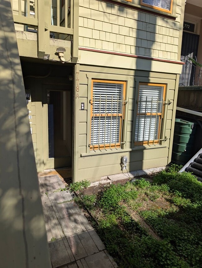 Photo - 776-778 20th Street Apartment