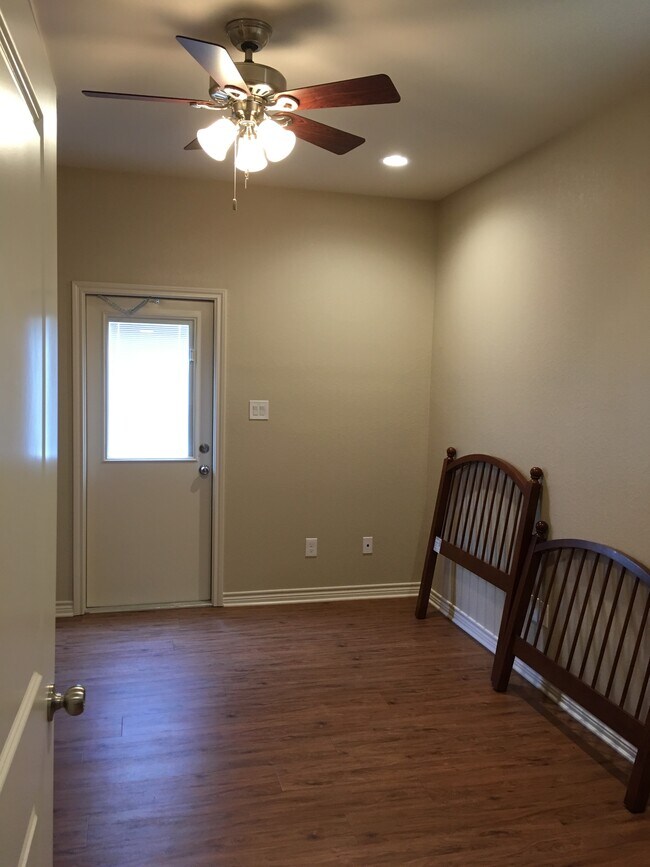 Building Photo - 13122 County Rd 4110