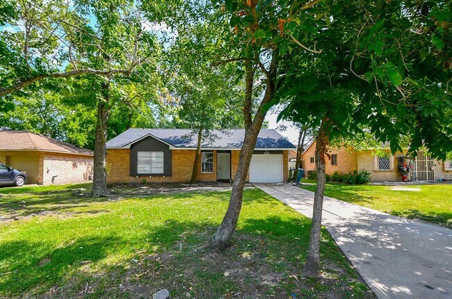 Building Photo - 5709 Arthington Ave
