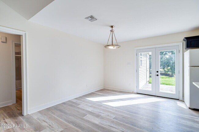 Foto del edificio - 147 Oak Crest Dr