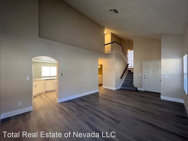 Building Photo - 4 br, 3 bath House - 3228 Oyster Bay St