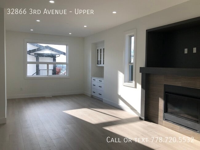 Building Photo - Brand New 4 Bedroom