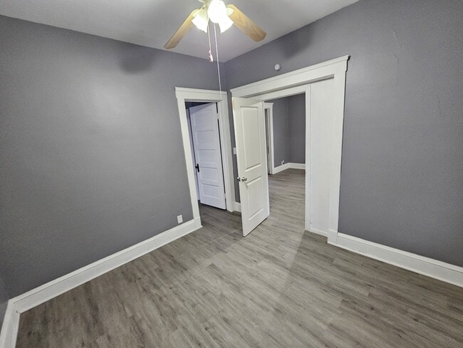 Foto del edificio - 3433 W 41st St