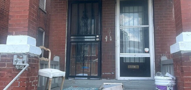 Foto del edificio - 4418 Athlone Ave