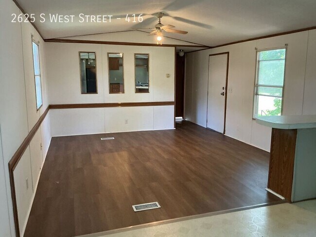 Foto del edificio - 2625 S West St