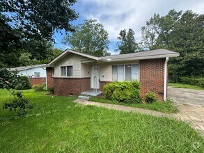 Building Photo - 1105 Roebuck Lawn Dr