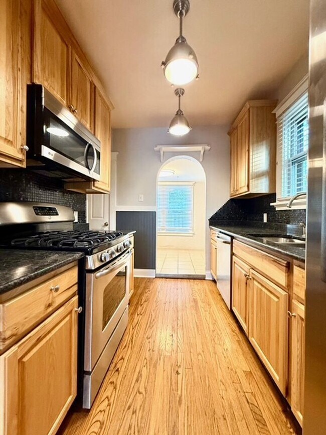 Foto del edificio - **Charming home in Lindbergh School Distri...