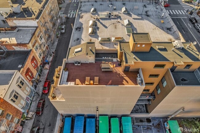 Building Photo - 1151 Sutter St