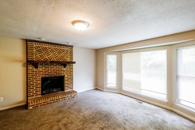 Foto del edificio - 5207 Broken Bow Ln