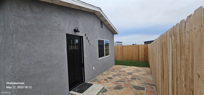 Foto del edificio - Studio, 1 bath House - 4837 A Street