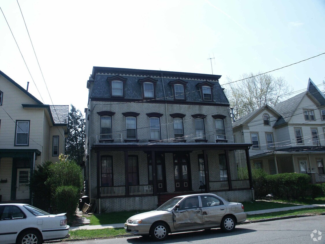 Primary Photo - 70-72 Jackson Ave