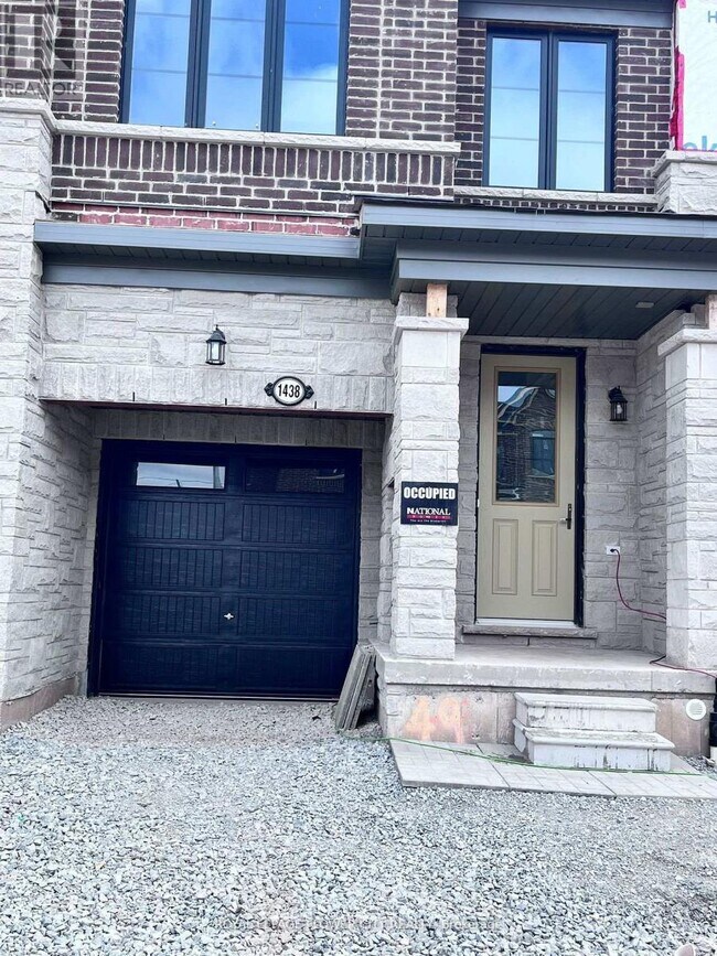 Building Photo - 1438 Almonte Dr