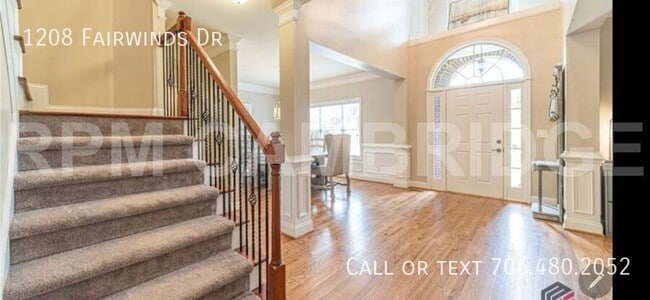 Building Photo - 1208 Fairwinds Dr
