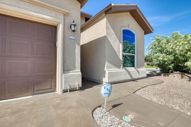 Foto del edificio - 7701 Maple Landing Court