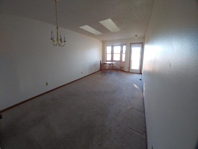 Foto del edificio - 1568 W 29th St