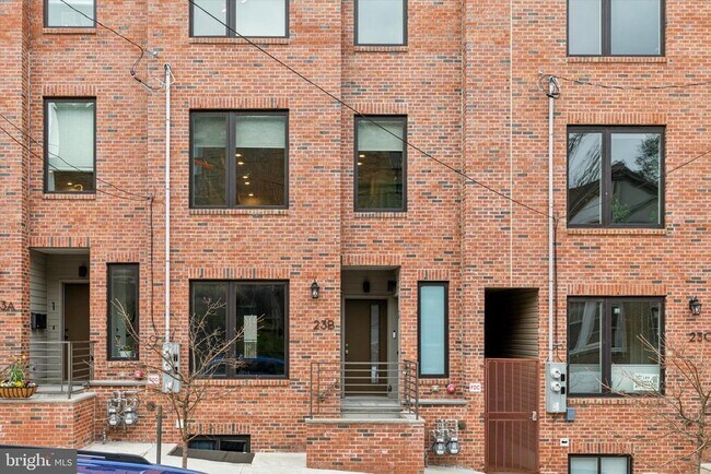 Foto del edificio - 23 E Durham St