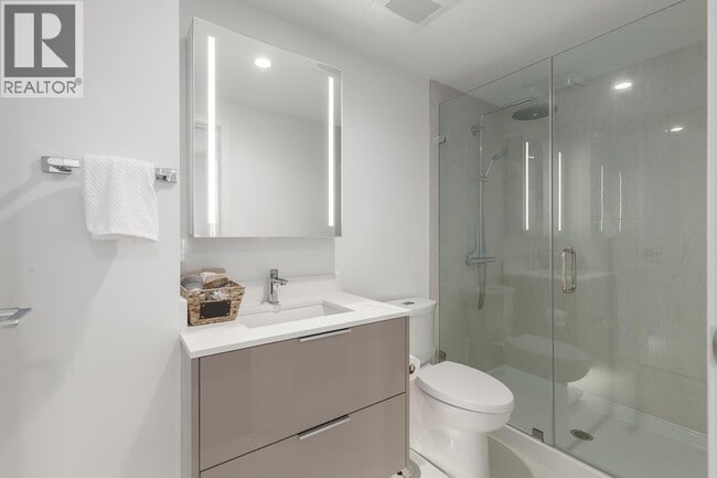 Building Photo - 1471 Hunter St