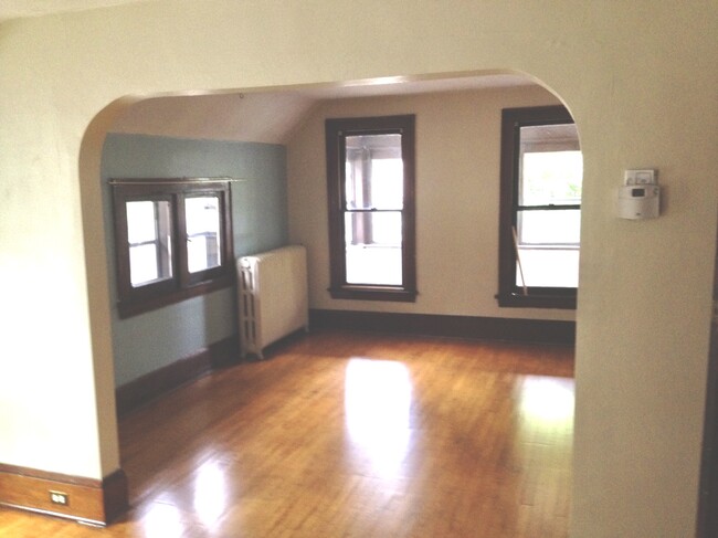 Living Room - 2727 Harriet Ave