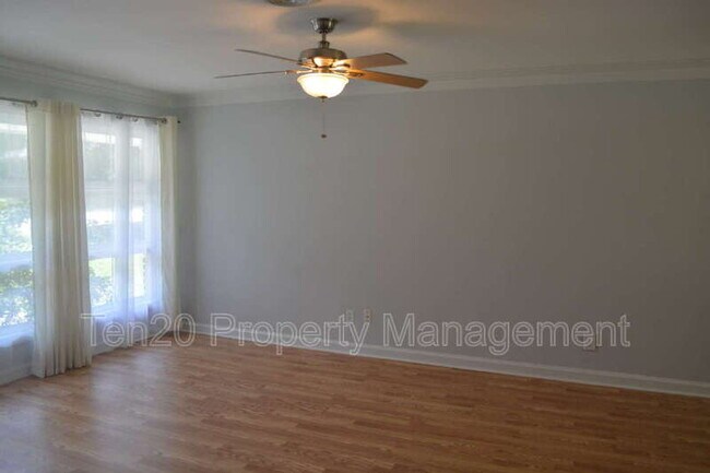Foto del edificio - 1815 Marilon Dr